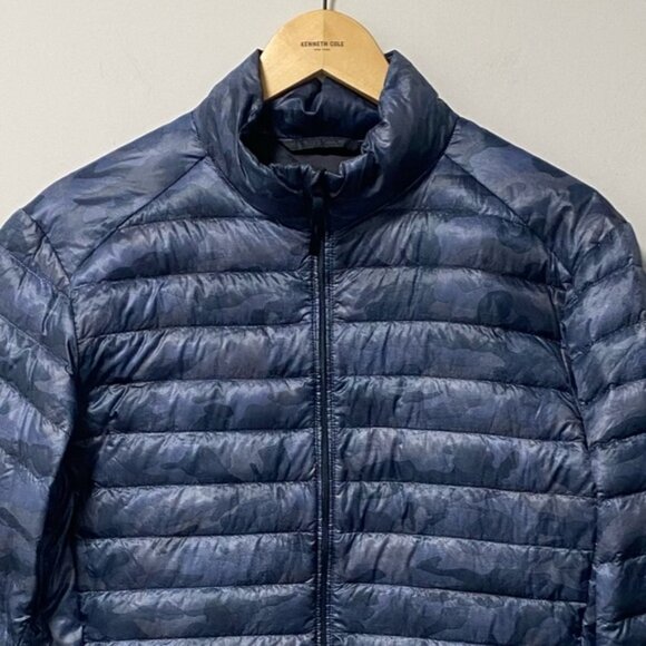 Uniqlo Ultra Light Down Jacket Blue Camo Size L — Packable Feather Fill - Picture 4 of 6
